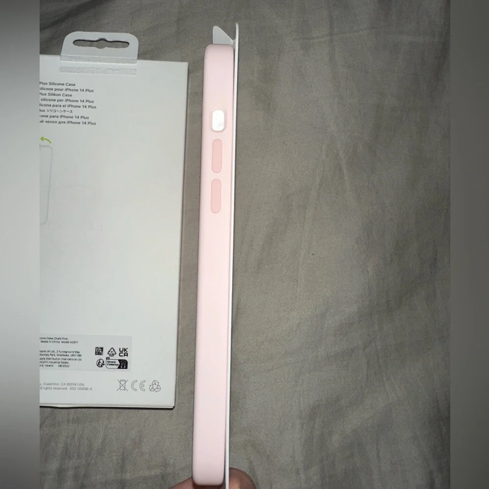 Apple Silicon Chalk Pink Case iPhone 14 Plus